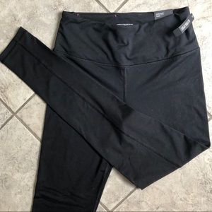 *SOLD* Victoria Secret Knockout Tights/Leggings